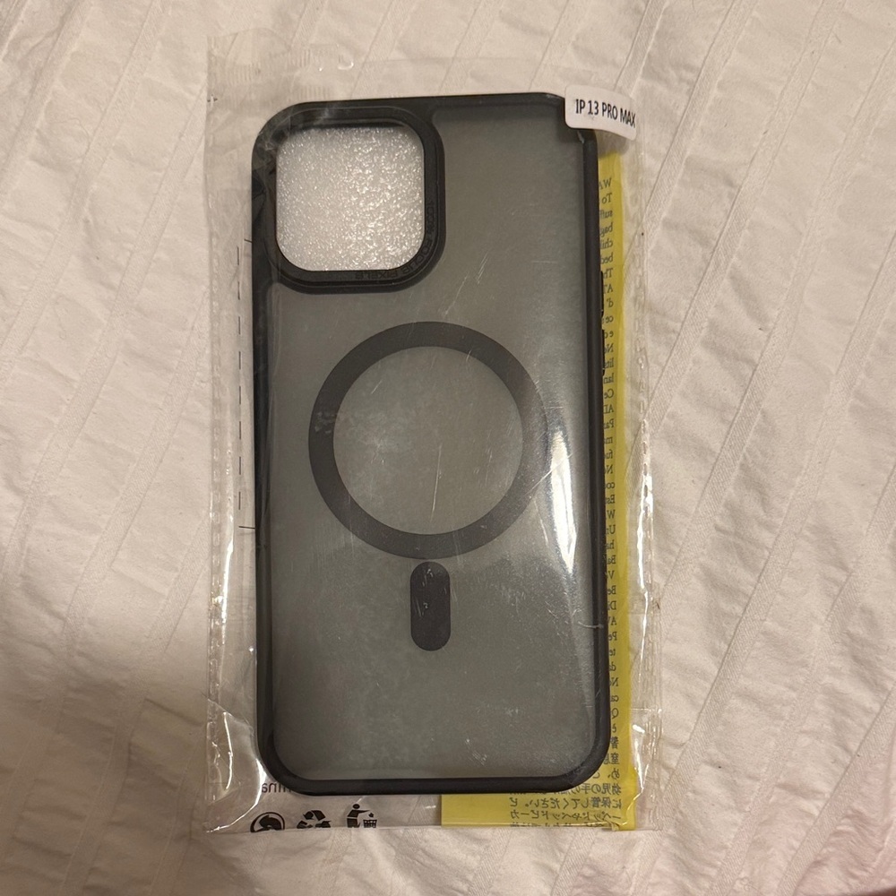 Magnetic Case for iPhone 13 Pro Max - Black